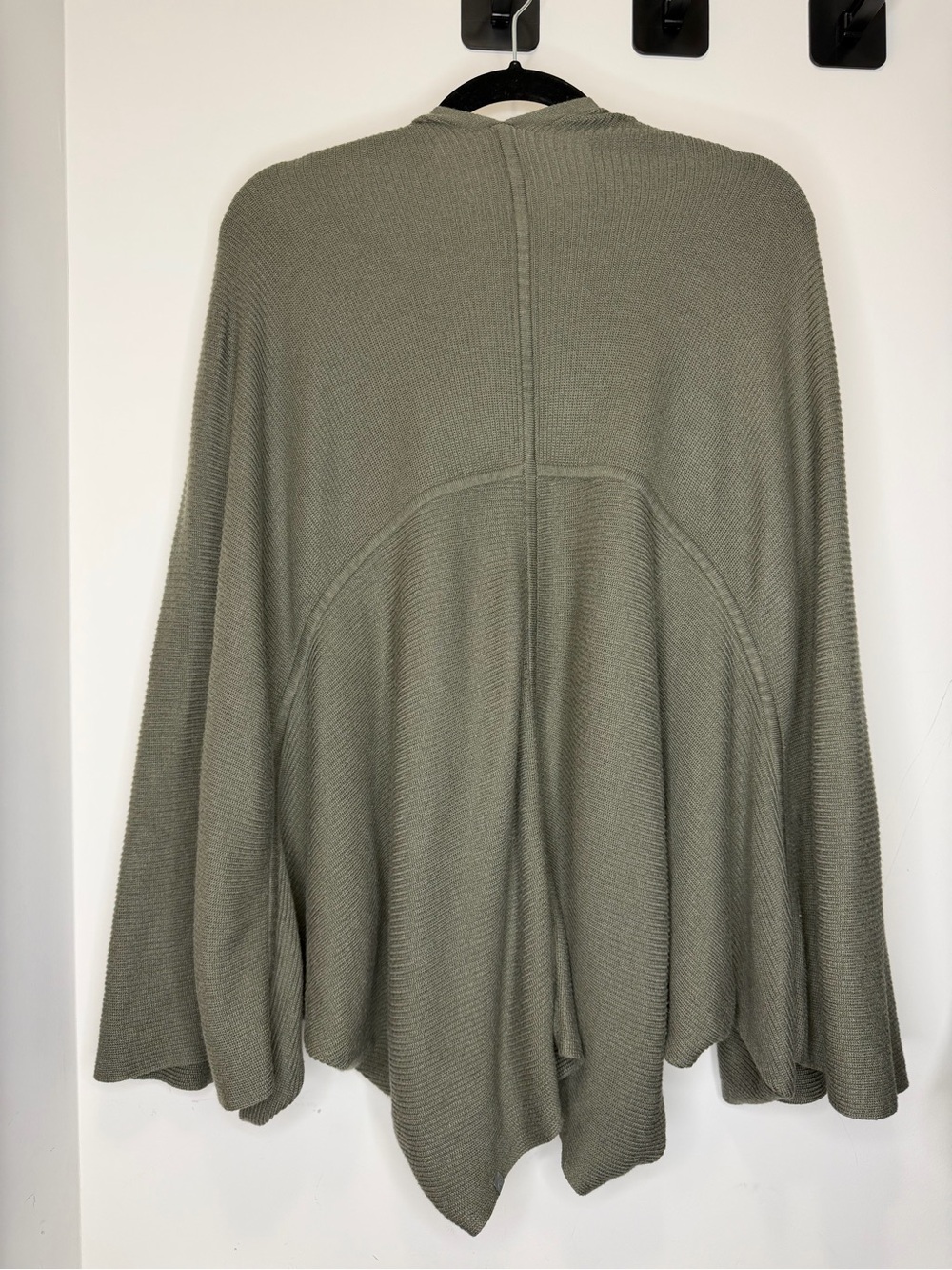 lululemon Cashlu Wrap Cardigan Women’s M/L Grey Sage - Picture 4 of 4
